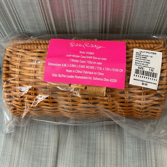 Lilly Pulitzer Wicker Case with "Boca Blue Its A Sailabration" Lining - NWT - Picture 12 of 12